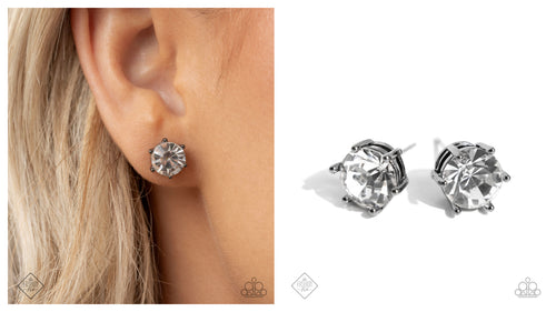 Paparazzi ♥ Forceful Facets - Black ♥ Post E1919