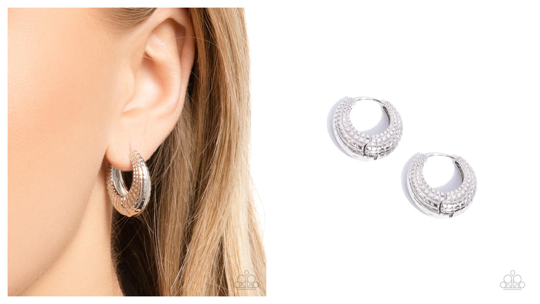 Paparazzi ♥ Pattern Permanence - Silver ♥ Hinge Post E1922