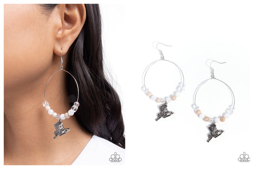 Paparazzi ♥ Saddle Showcase - White ♥ E1947