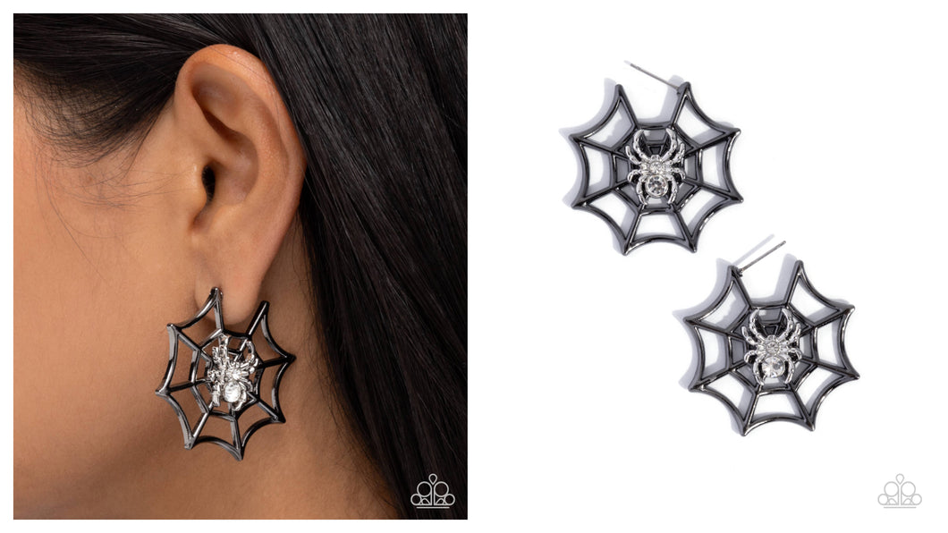 Paparazzi ♥ Spiderweb Showcase - Black ♥ Post E2029