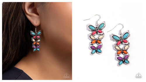 Paparazzi ♥ Fluttering Fantasy - Earrings ♥ E2045