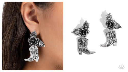 Paparazzi ♥ Dancing Boots - Silver ♥ Post E2049