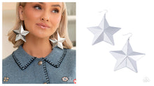 Load image into Gallery viewer, Paparazzi ♥ Seize the Superstars - Silver ♥ E2072