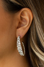 Load image into Gallery viewer, Paparazzi ♥ A GLITZY Conscience - Black ♥ Post E2218