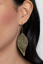 Load image into Gallery viewer, Paparazzi ♥ Leafy Luxury - Green ♥ E2222
