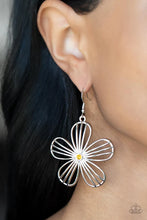 Load image into Gallery viewer, Paparazzi ♥ Meadow Musical - Yellow ♥ E876