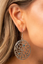 Load image into Gallery viewer, Paparazzi ♥ Meadow Maiden - Blue ♥ E892