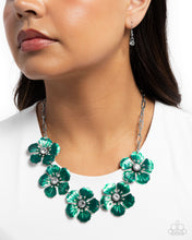 Load image into Gallery viewer, Paparazzi ♥ Eternal Efflorescence - Green ♥ N2553