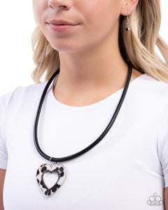 Paparazzi ♥ Ferocious Flirt - Black ♥ N2545