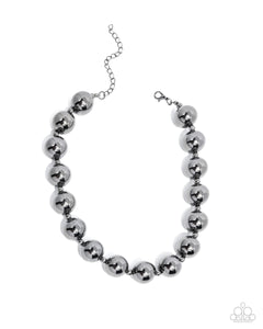 Paparazzi ♥ Flattery Will Get You Everywhere - Black ♥ N2554