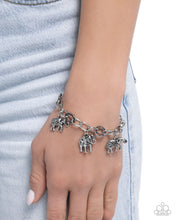 Load image into Gallery viewer, Paparazzi ♥ Follow the Herd - Orange ♥ B1000