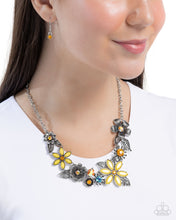 Load image into Gallery viewer, Paparazzi ♥ GARDEN My Sparkle - Yellow ♥ N2655