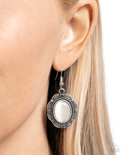 Load image into Gallery viewer, Paparazzi ♥ Garden Party Perfection - White ♥ E1723