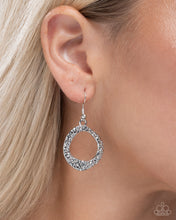 Load image into Gallery viewer, Paparazzi ♥ Mismatched Metro - White  ♥ N2767