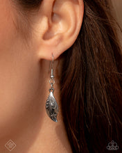 Load image into Gallery viewer, Paparazzi ♥ Moderate Merriment - Green Fashion Fix ♥ N2608