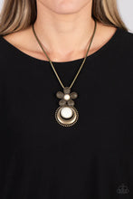 Load image into Gallery viewer, Paparazzi ♥ Bohemian Blossom - Brass ♥ N1547