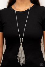 Load image into Gallery viewer, Paparazzi ♥ A Clean Sweep - Silver ♥ N1605