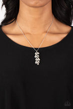 Load image into Gallery viewer, Paparazzi ♥ Pearls Before VINE - White ♥ N1773