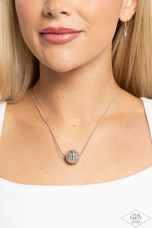Paparazzi ♥ Come Out of Your BOMBSHELL - White ♥ N2075