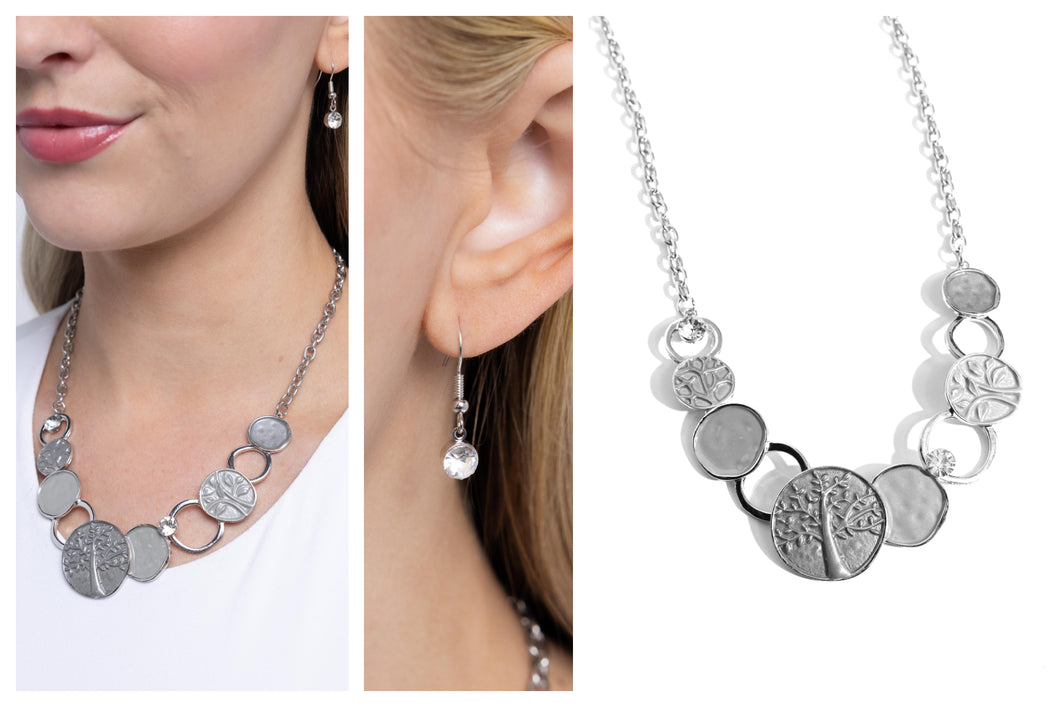 Paparazzi ♥ Forest Fling - Silver ♥ N2297