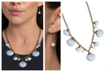 Load image into Gallery viewer, Paparazzi ♥ Seashell Sophistication - Brass ♥ N2300