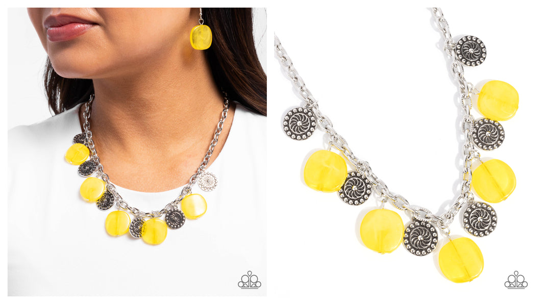 Paparazzi ♥ Worthwhile Wheels - Yellow ♥ N2526