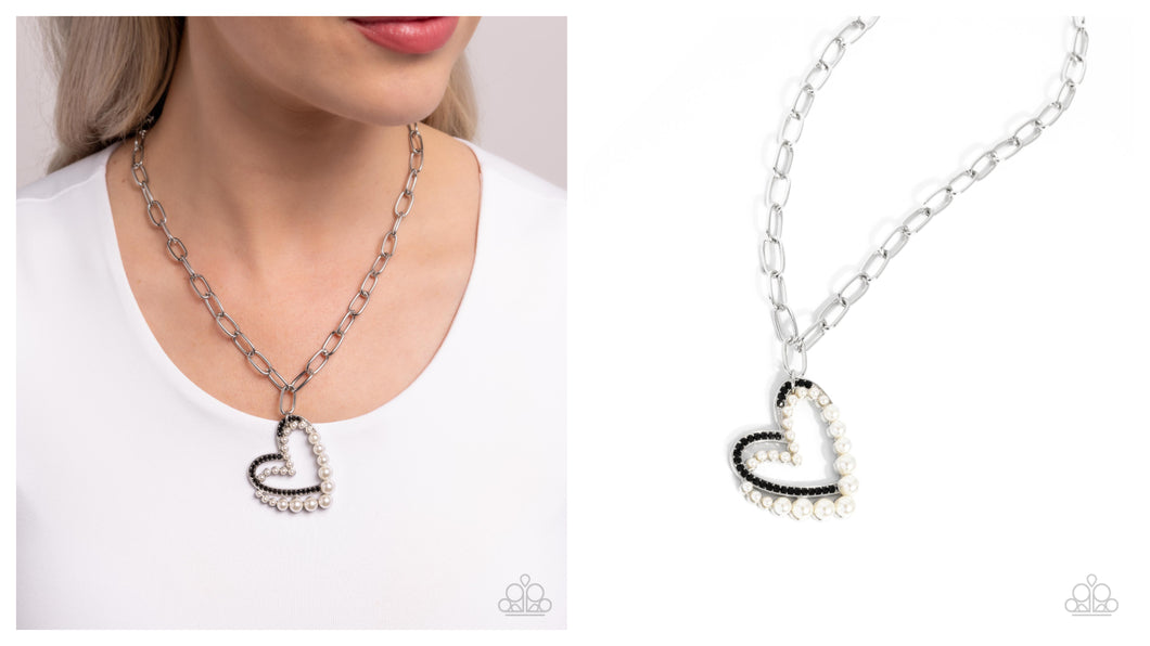 Paparazzi ♥ Introducing Me - Black ♥ N2600