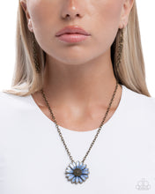 Load image into Gallery viewer, Paparazzi ♥ Parisian Posy - Brass ♥ N2716