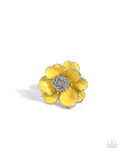 Load image into Gallery viewer, Paparazzi ♥ Poppy Power - Yellow  ♥ R517
