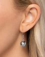 Load image into Gallery viewer, Paparazzi ♥ Powerhouse Push - Black ♥ N2687