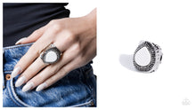 Load image into Gallery viewer, Paparazzi ♥ Extroverted Envy - White ♥ R507