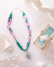 Load image into Gallery viewer, Paparazzi ♥ Resort Runway - Green ♥ N2971