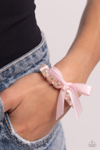 Paparazzi ♥ Ribbon Rarity - Pink ♥ B681