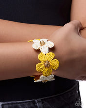 Load image into Gallery viewer, Paparazzi ♥ Rustic Raffia - Yellow ♥ B1167