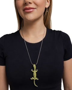 Paparazzi ♥ Salamander Statement - Green ♥ N2667