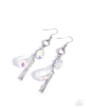 Load image into Gallery viewer, Paparazzi ♥  Sophisticated Status - White  ♥ E2164