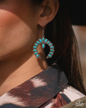 Load image into Gallery viewer, Paparazzi ♥ Universal Utopia - Blue ♥ E2005