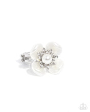 Load image into Gallery viewer, Paparazzi ♥ Unmatched Elegance - White ♥ R457