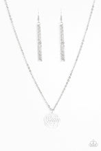 Load image into Gallery viewer, Blossom Bliss- White N635