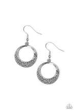 Load image into Gallery viewer, Socialite Luster - Silver E554