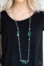 Load image into Gallery viewer, Crystal Charm - Green N911