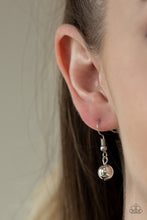 Load image into Gallery viewer, Stage Stunner - Silver N1175