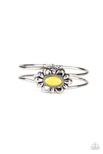 Load image into Gallery viewer, Serene Succulent - Yellow B380