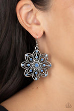 Load image into Gallery viewer, Paparazzi ♥ Prismatic Perennial - Blue ♥ E786