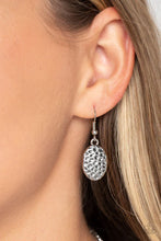 Load image into Gallery viewer, Paparazzi ♥ Badlands Border - Black ♥ N1402